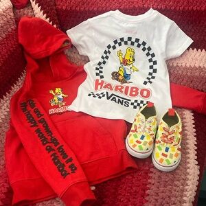 VANS 4 Haribo Hooded sweatshirt, 2T T-shirt, 7.5c Shoes
